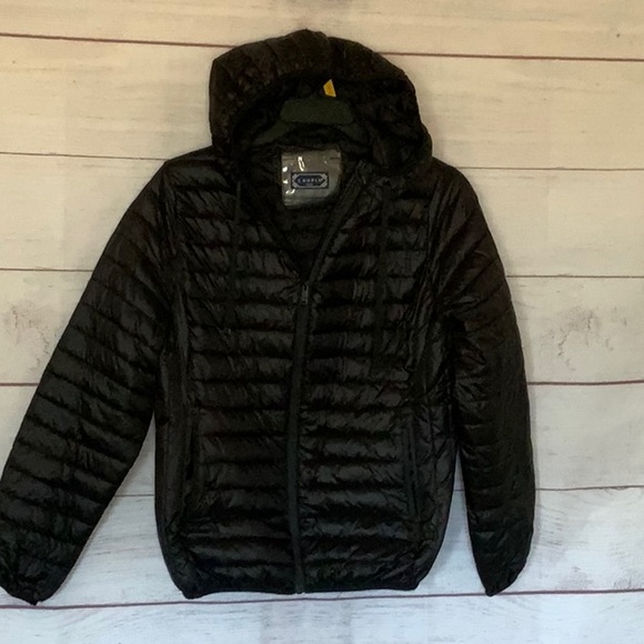 Black Light Weight Puffer Jacket. (Not down) - Picture 1 of 4